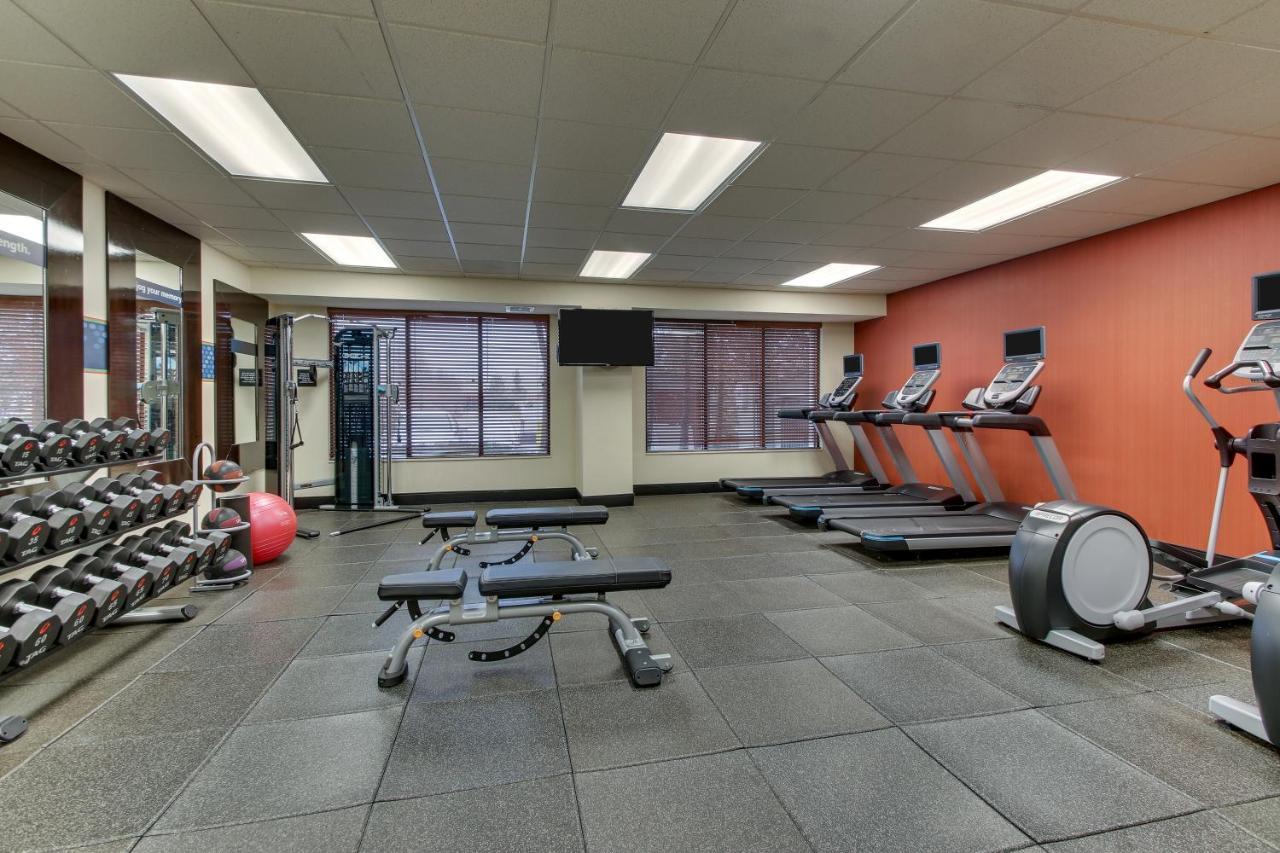 Hampton Inn Indianapolis/Carmel Bagian luar foto