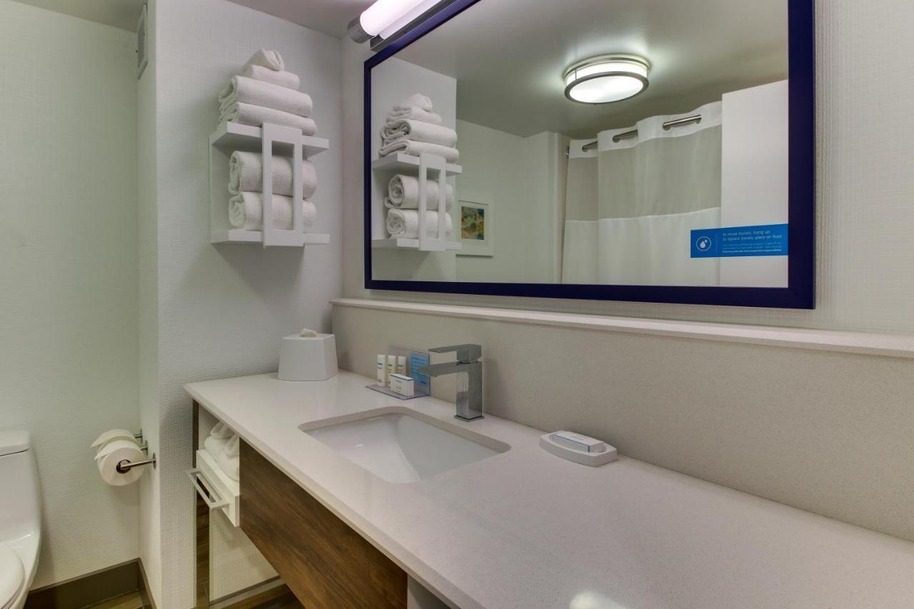 Hampton Inn Indianapolis/Carmel Bagian luar foto